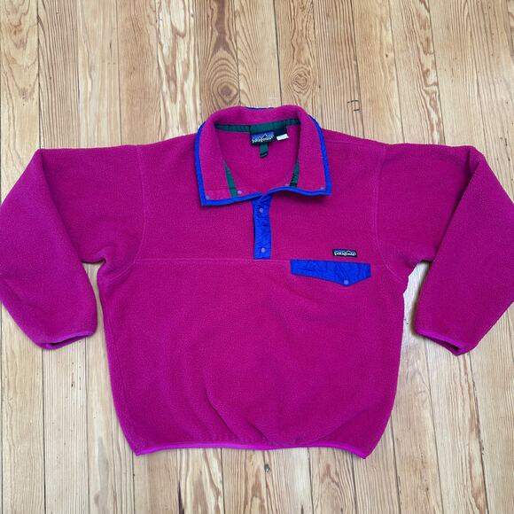 Vintage Y2K Patagonia Synchilla Magenta Fleece Sweatshirt - Women's Medium - Picture 1 of 7